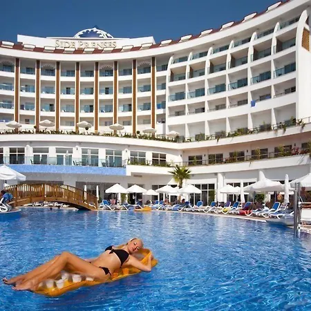 وسبا سايد برنسيس ريزورت فندق